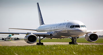 united airlines plane on runway united airlines plane on runway